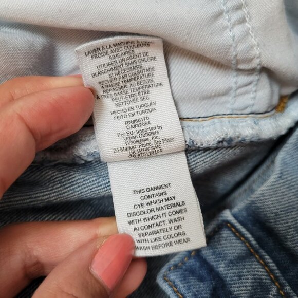 We the Free Distressed Raw Hem Skinny Light Wash Blue Jeans - Size 29 - Picture 10 of 11